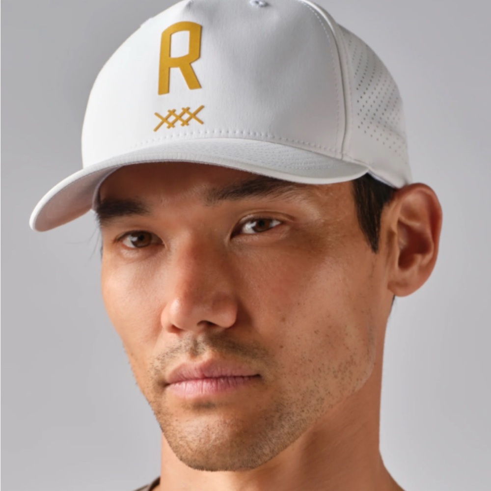 NWT RHONE Peak Hat
